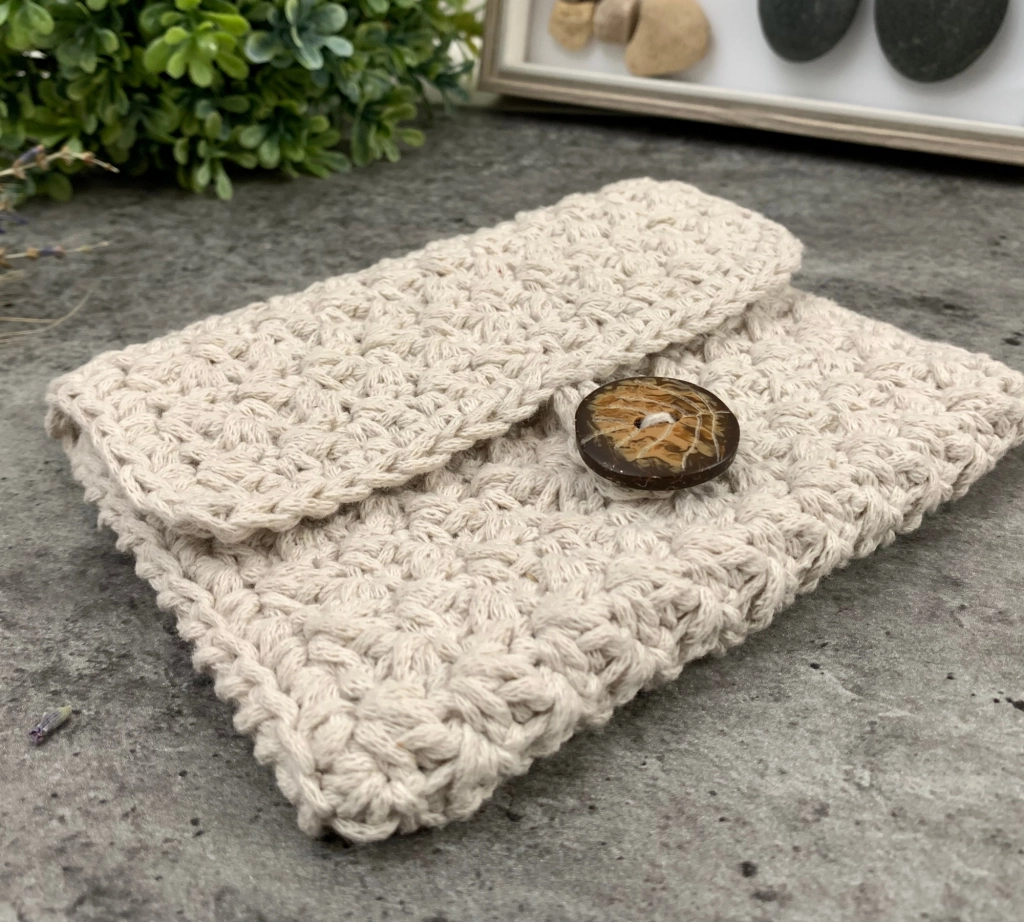 finished crochet wallet with button closure