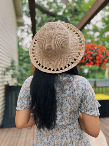 Raffia yarn crochet sun hat pattern