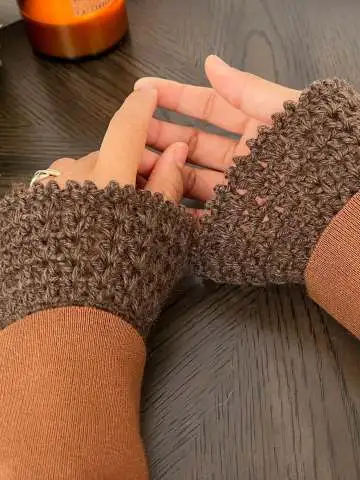 crochet wrist warmers