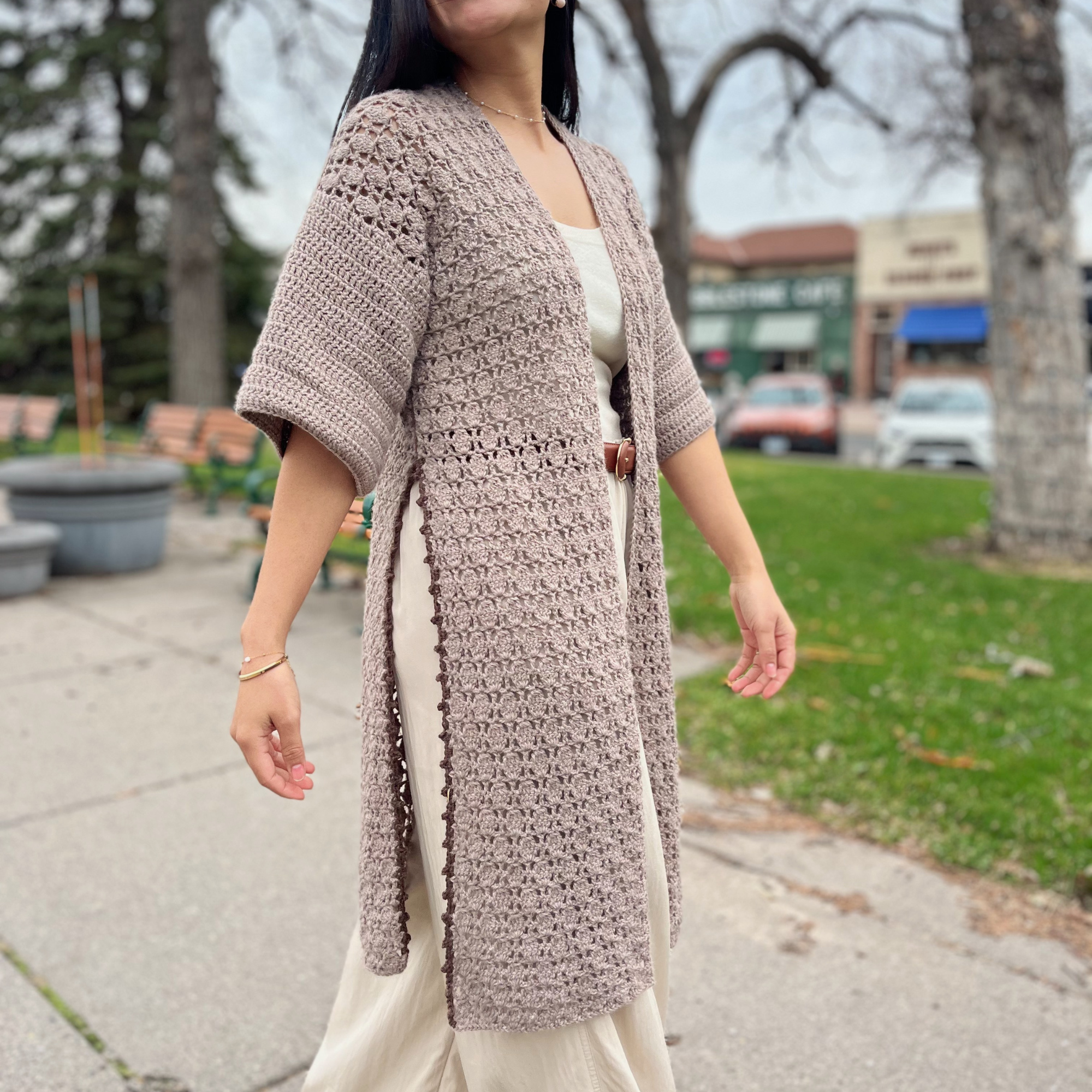 Easy crochet cardigan pattern with side slits
